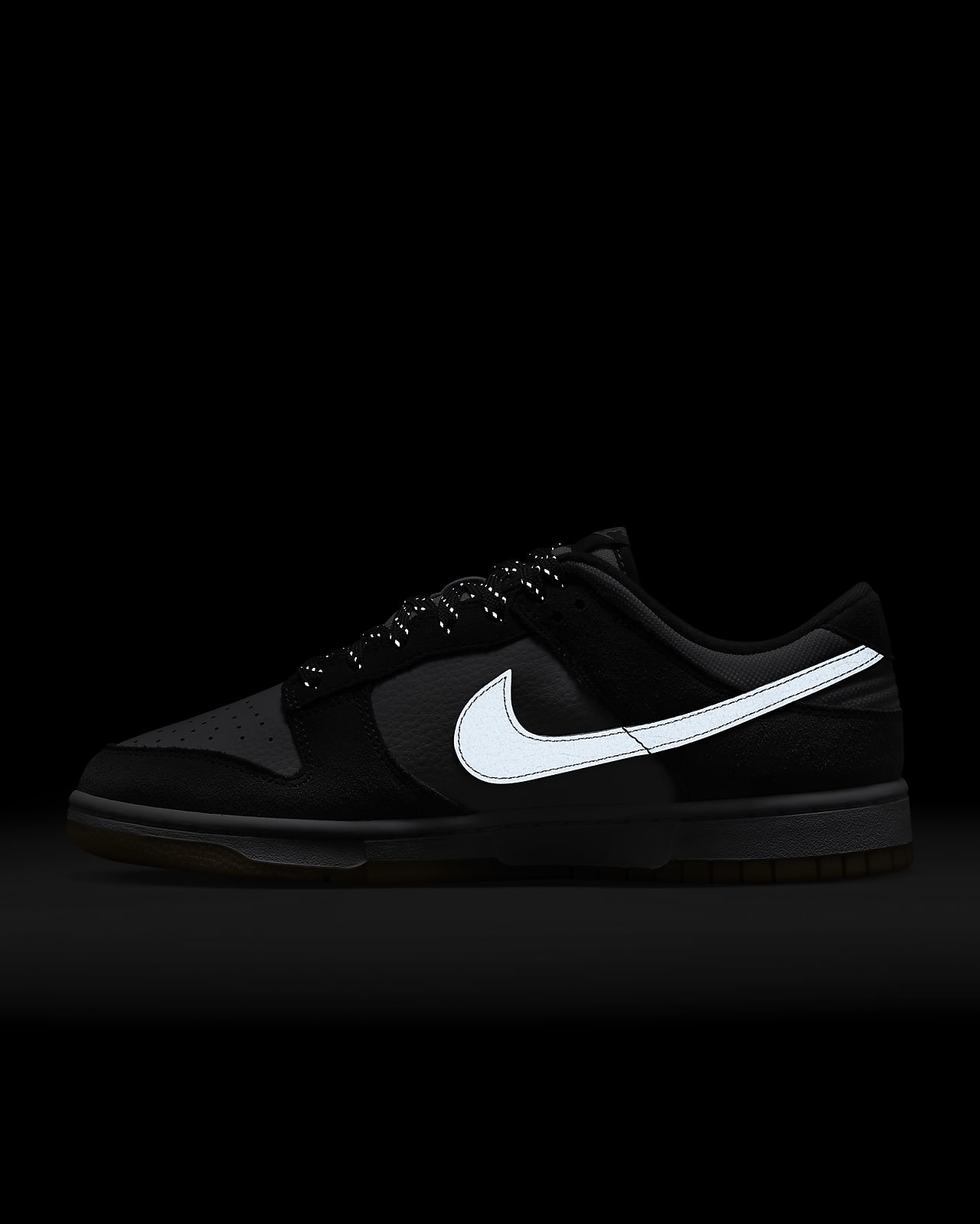 Nike best sale black low