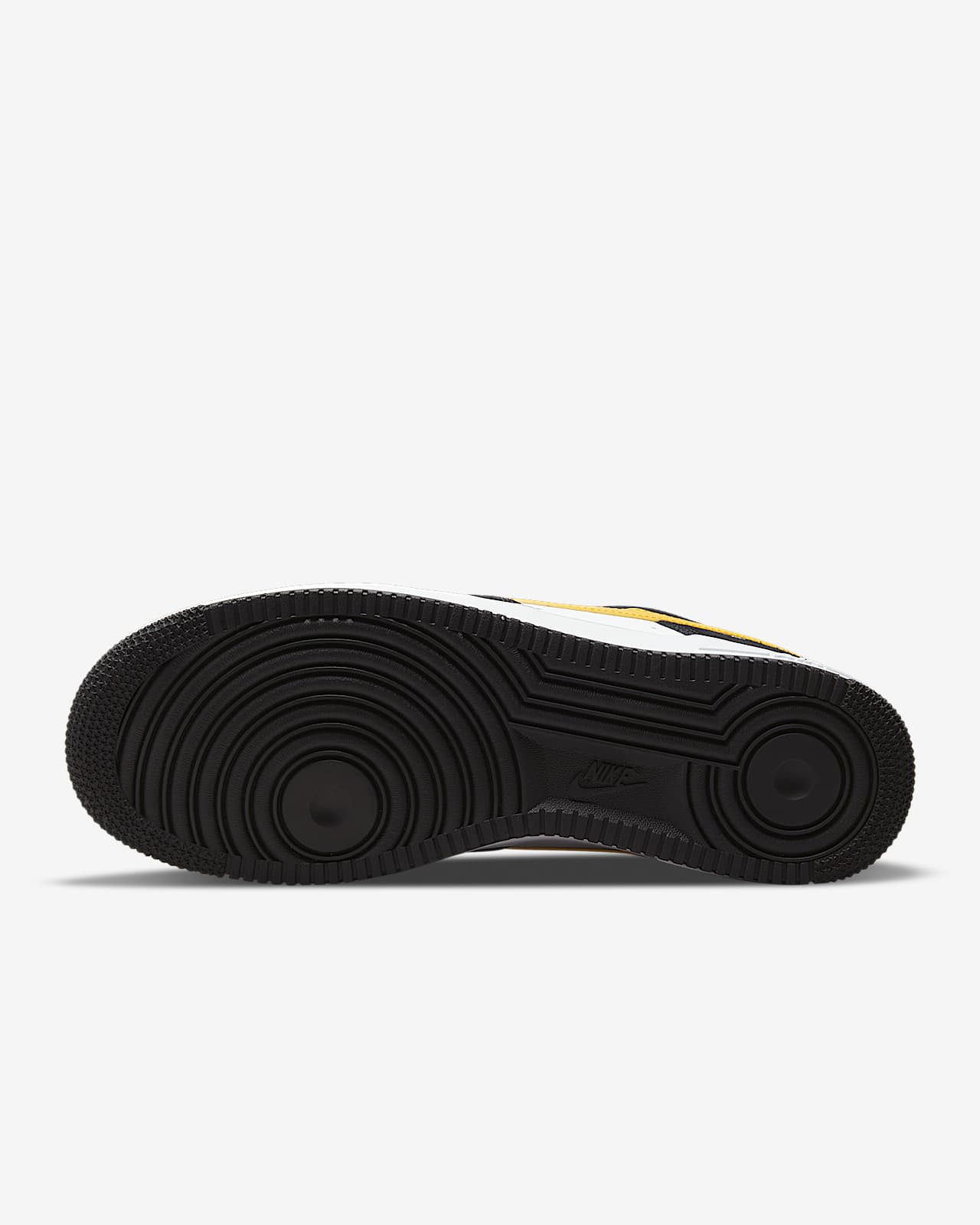 Nike Air Force 1 '07 LV8 férficipő. Nike HU