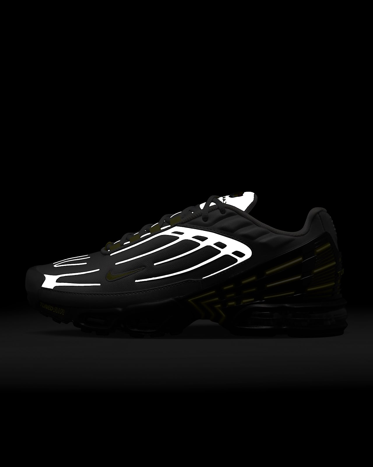 Nike Air Max Plus Men's Shoe. Nike LU