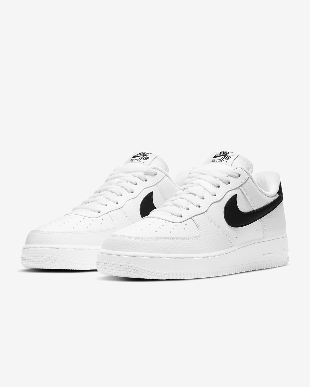 Chaussure Nike Air Force 1 '07 pour Homme. Nike BE
