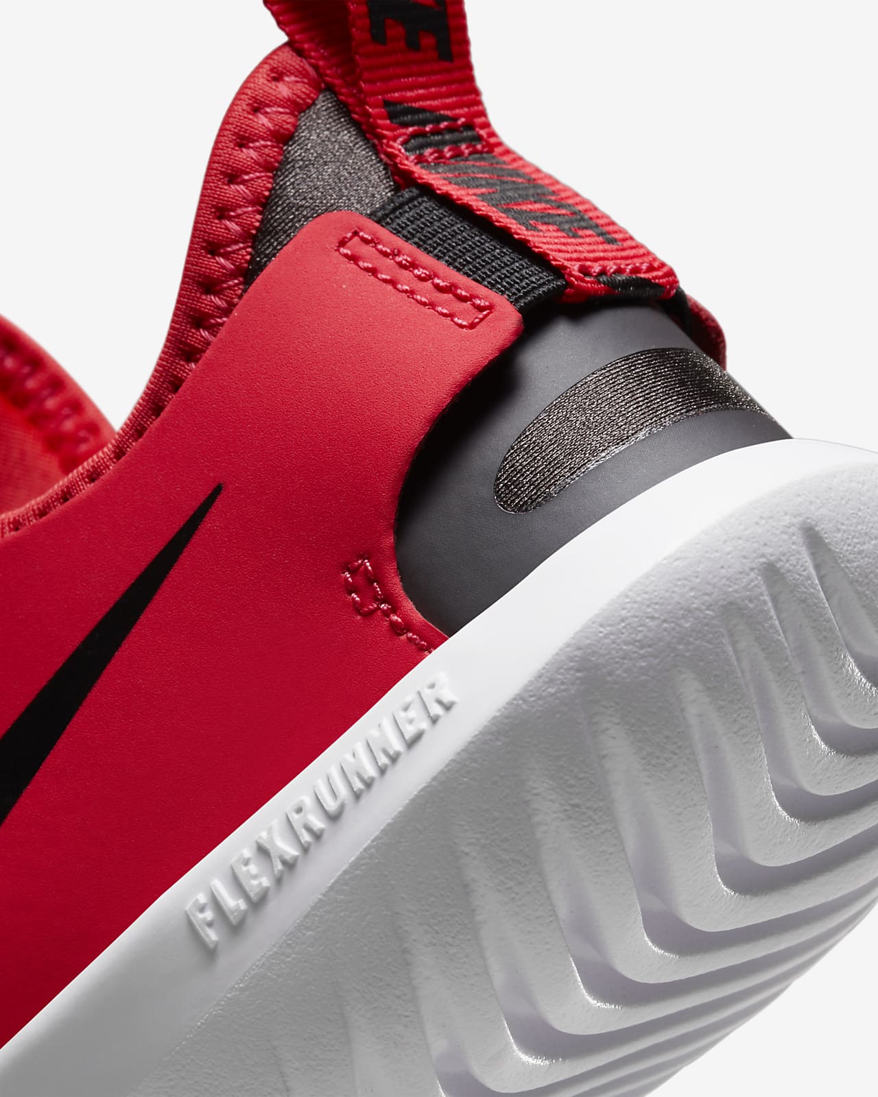 nike flex runner lil