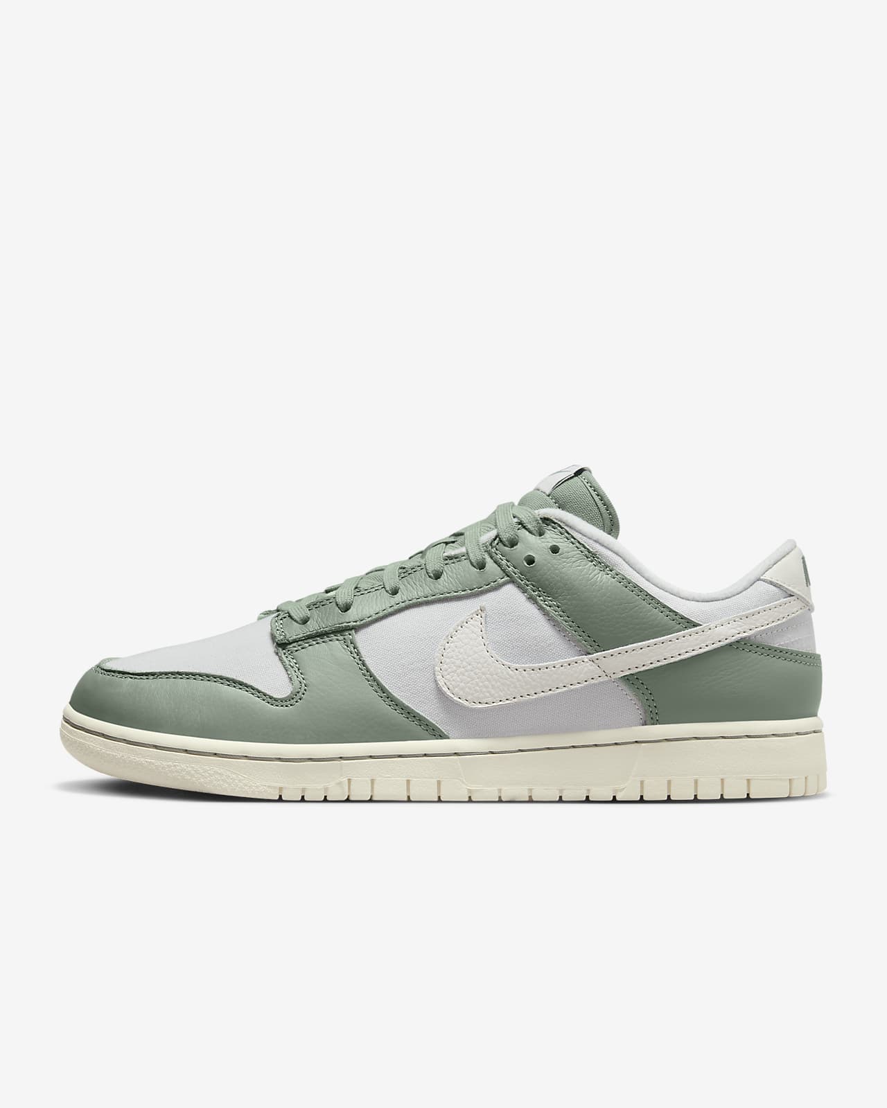 Nike Dunk Low Retro Men's Shoe