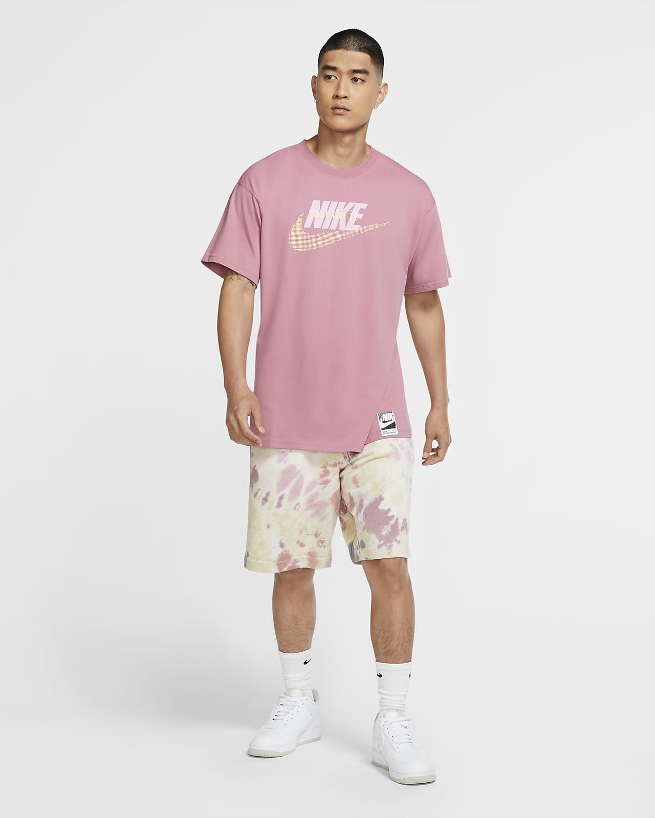 T-Shirt. Men\'s Sportswear Nike