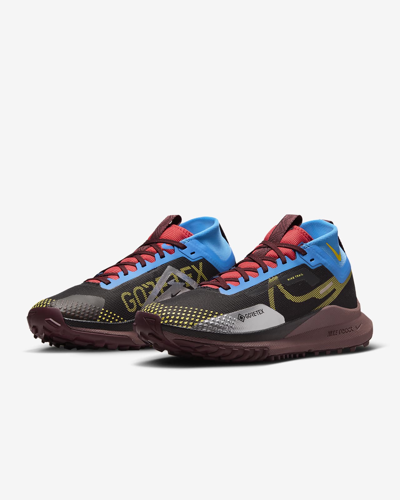 Nike React Pegasus Trail 4 GORE-TEX Sneakers in Red