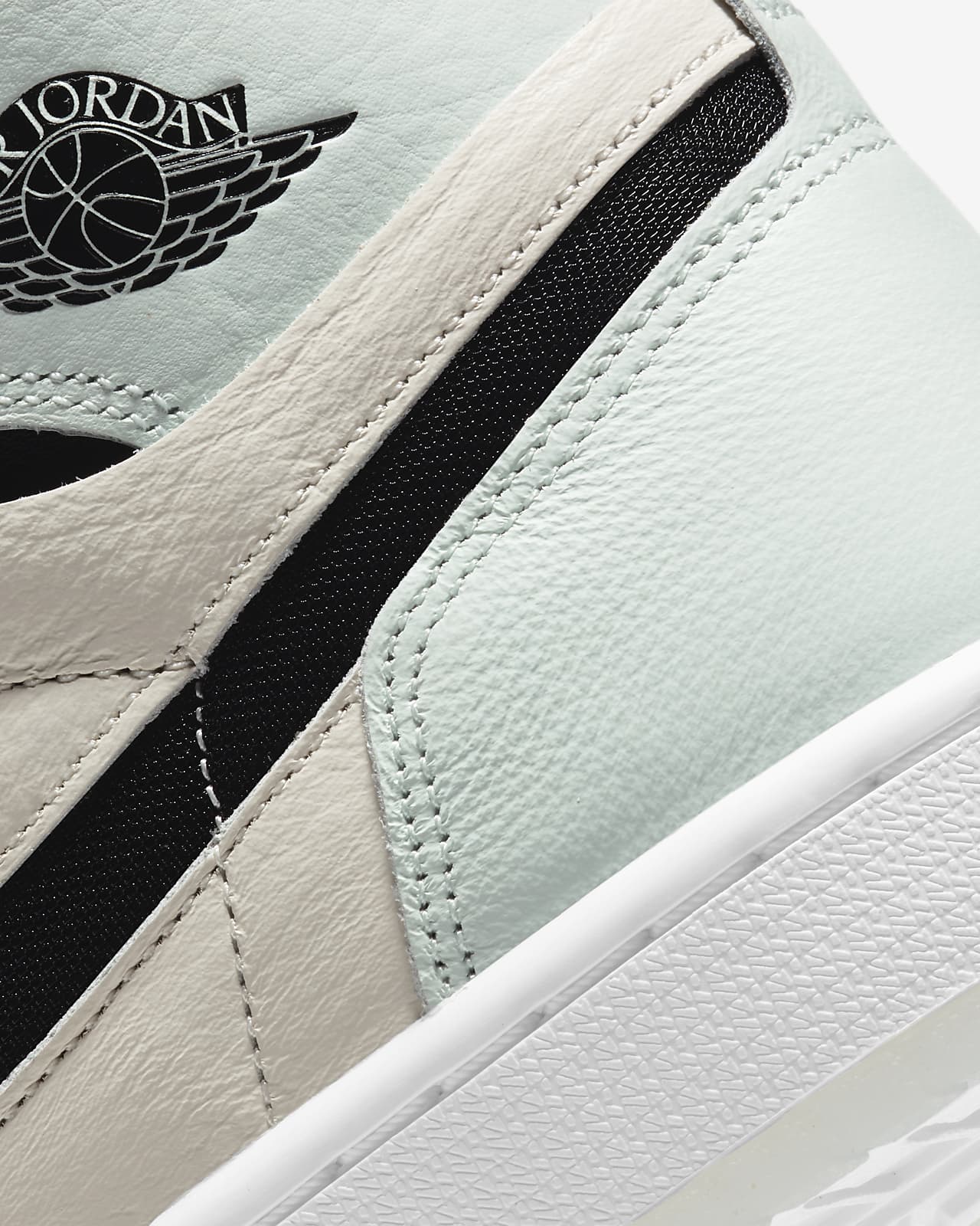 Air Jordan 1 \