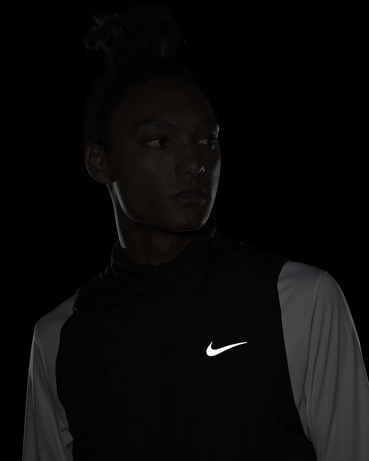 Synthetic-Fill Running Gilet. Nike 