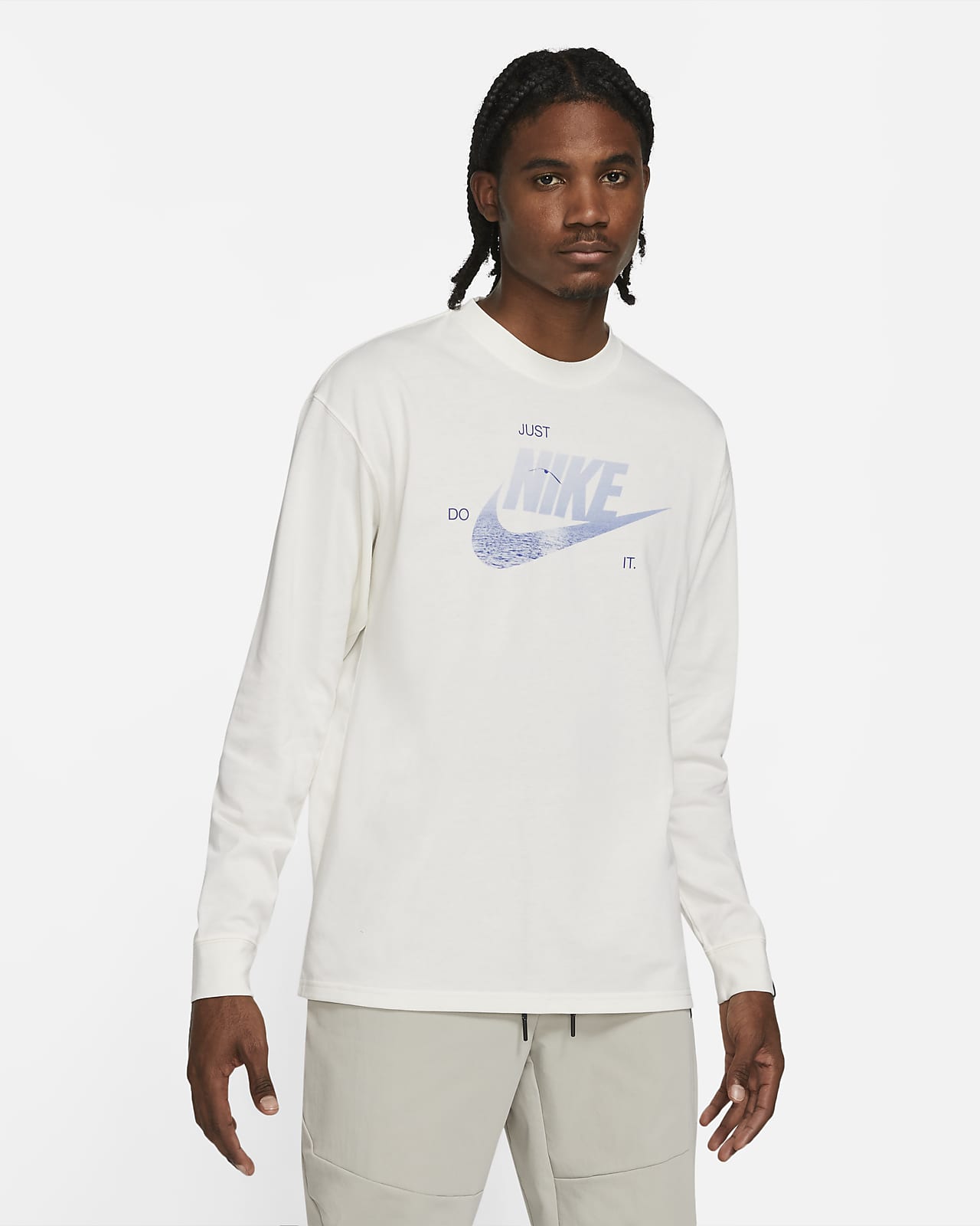 Long-Sleeve T-Shirt. Nike LU