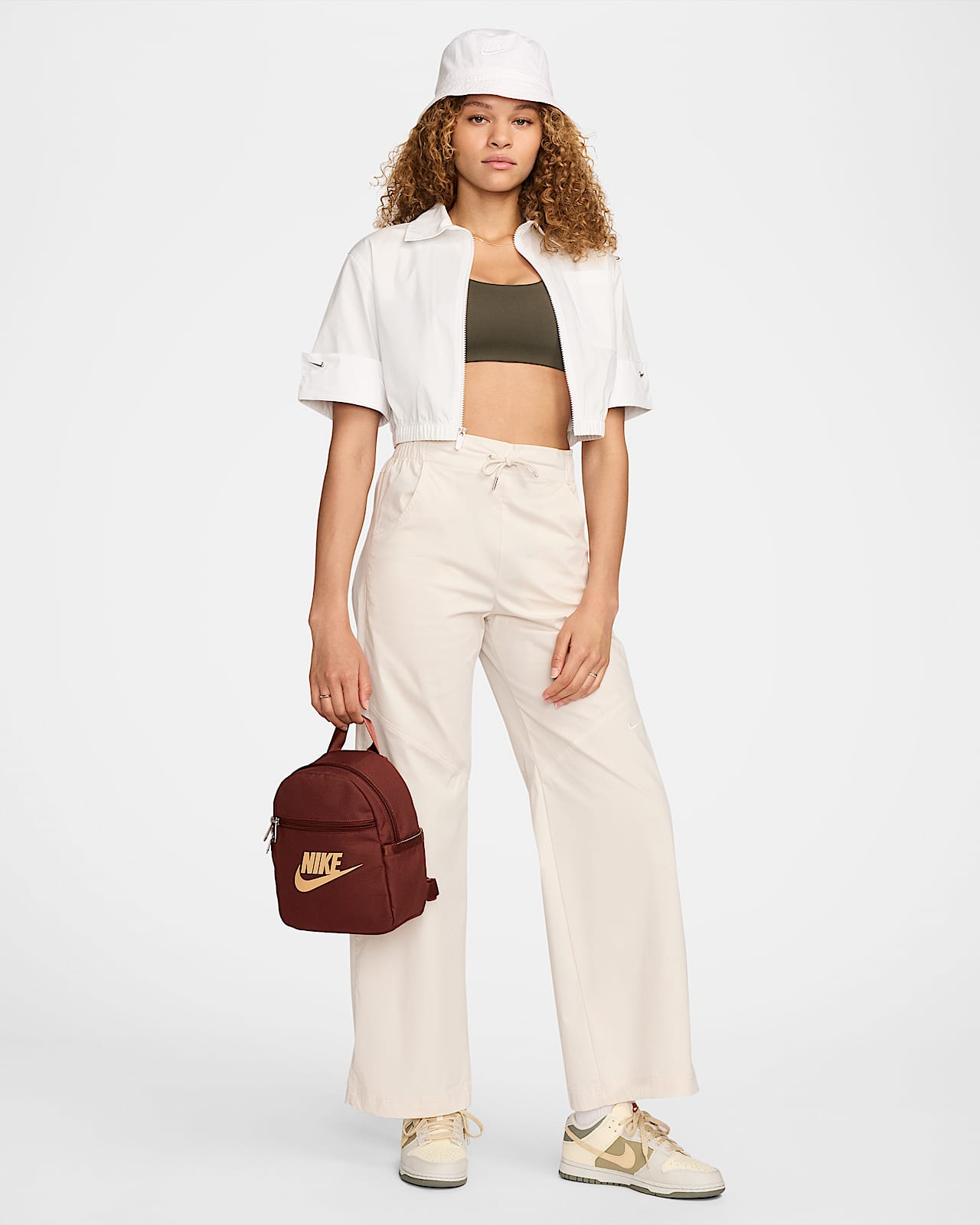 nike sportswear futura