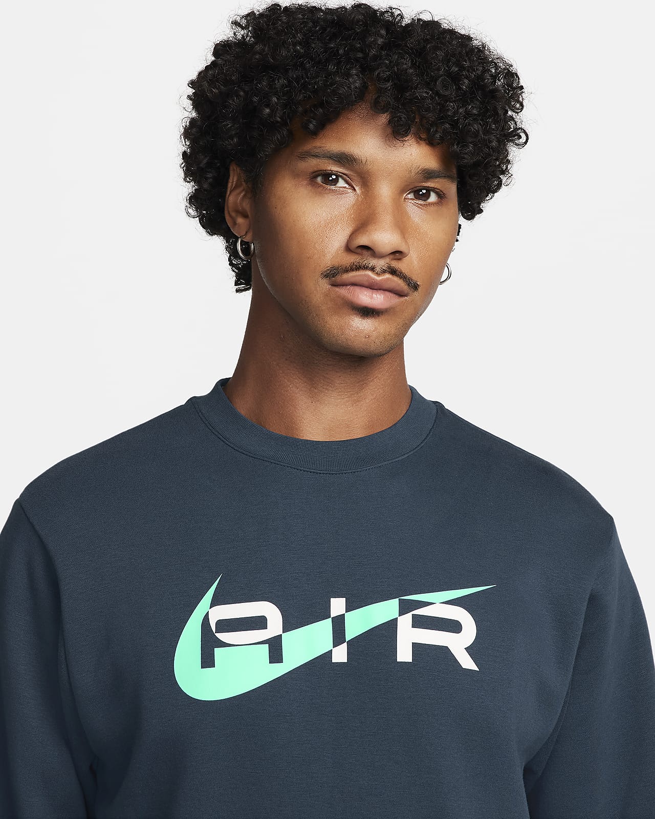 Sweatshirt de gola redonda em lã cardada Nike Air para homem. Nike PT