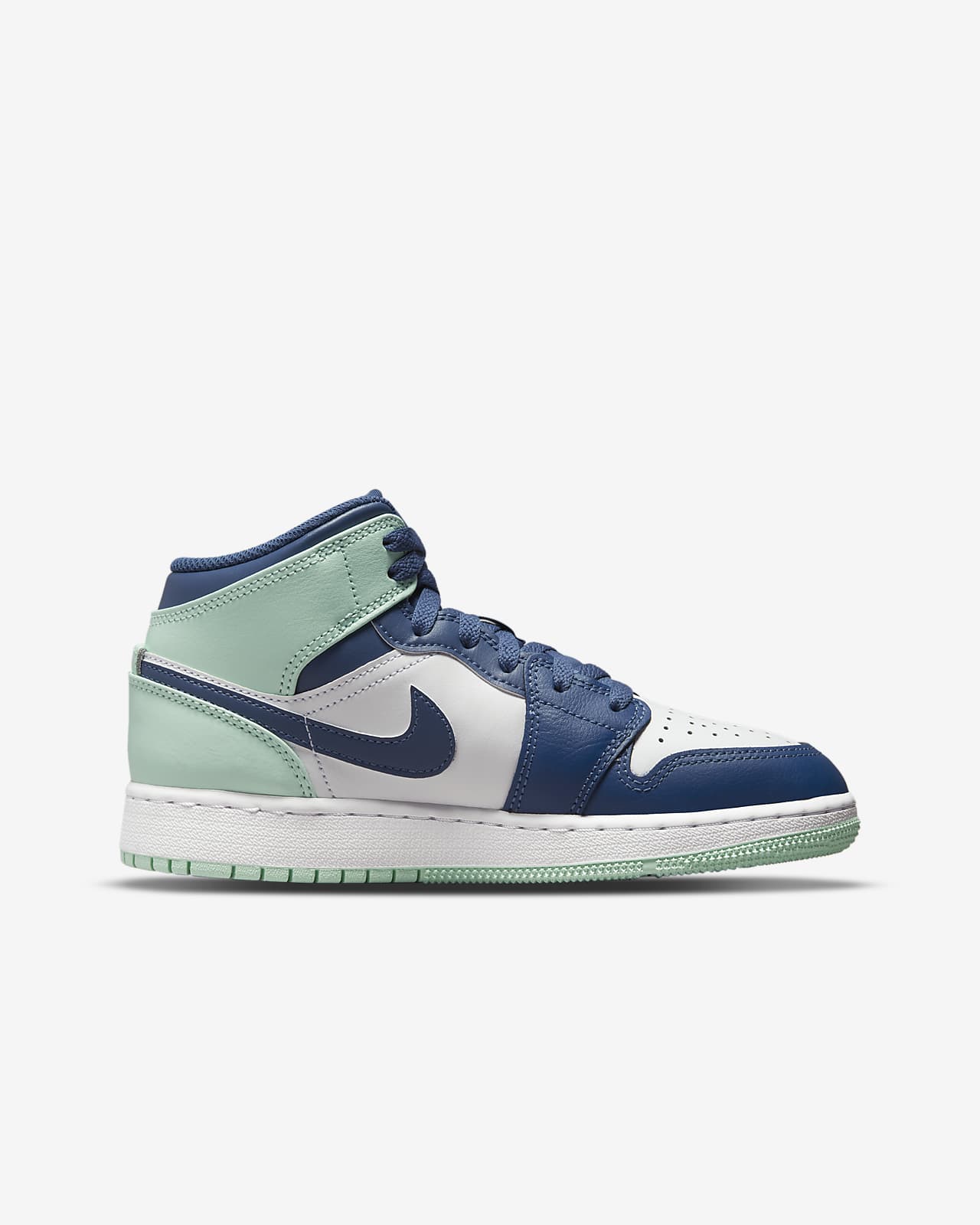 Calzado para niños talla grande Jordan 1 Mid. Nike.com