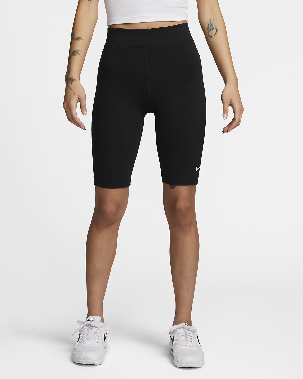NIKE公式】ナイキ スポーツウェア エッセンシャル ウィメンズ ハイウエスト ひざ丈 バイカー ショートパンツ.オンラインストア (通販サイト)