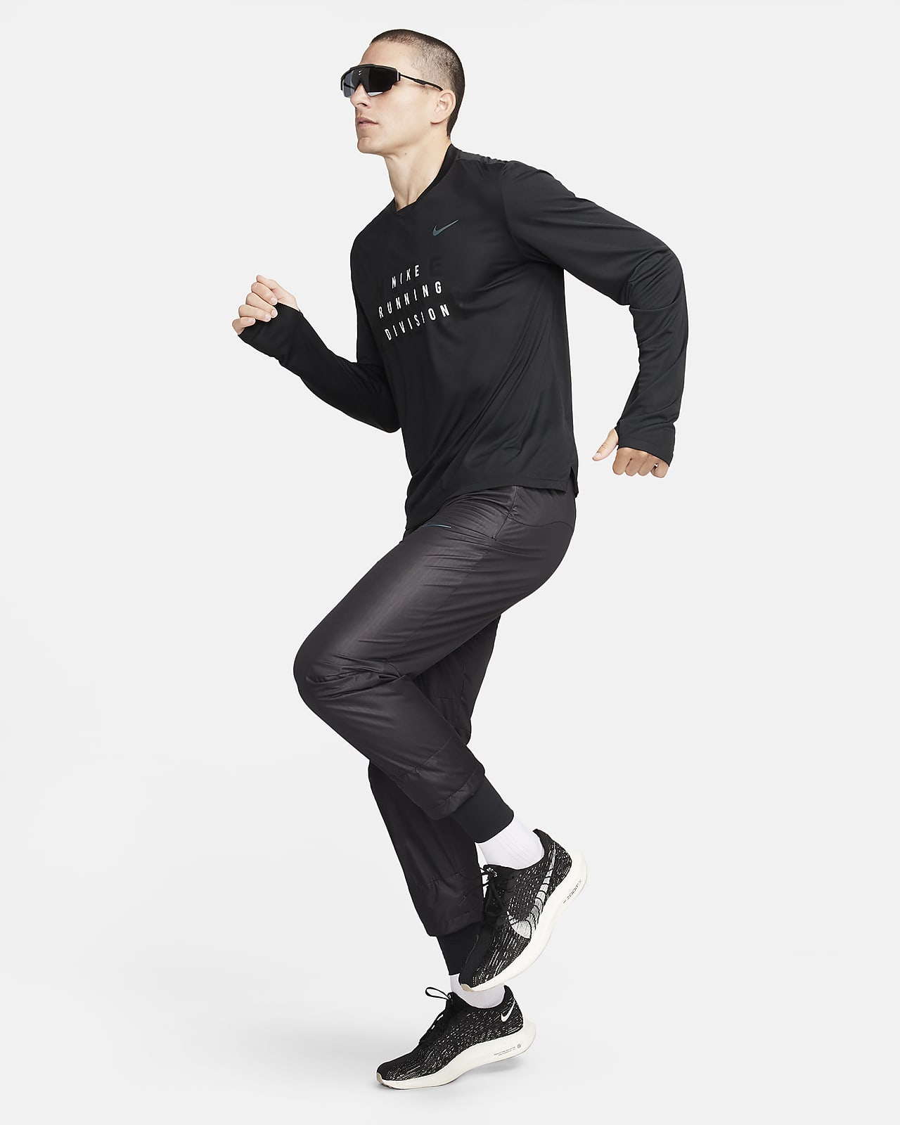 https://static.nike.com/a/images/t_PDP_1280_v1/f_auto,q_auto:eco/df5adfb1-8ea9-425b-b5b4-1f1f236bf964/running-division-phenom-running-trousers-SpJF0w.png