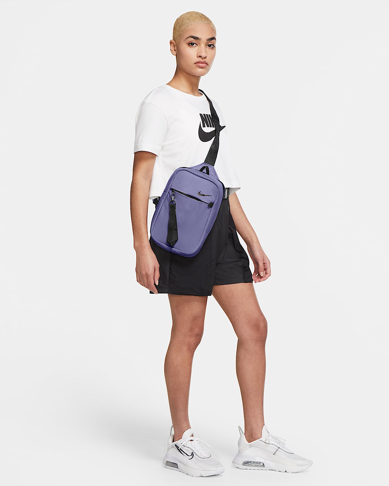 nike sportswear essential crossbody bag