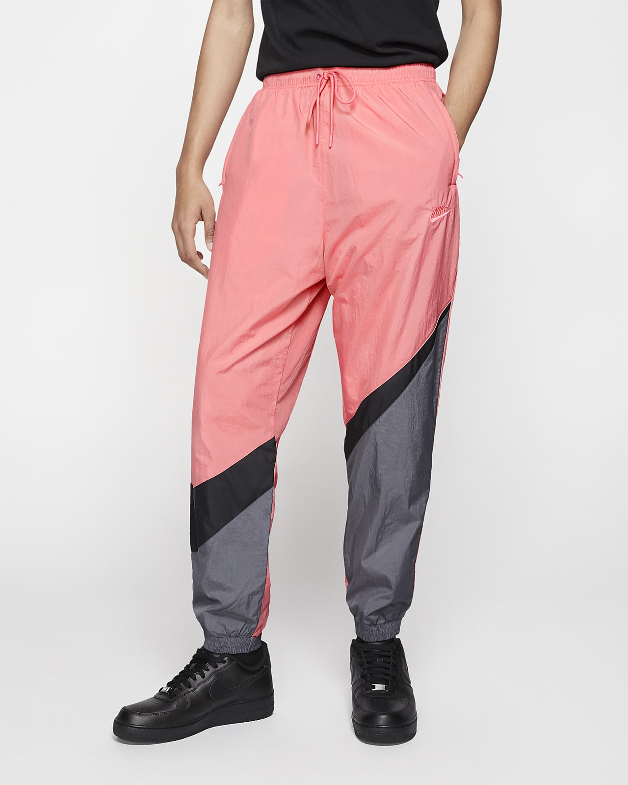 Nike discount woven trousers