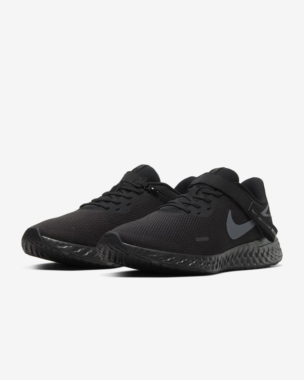 nike revolution 4 flyease extra wide
