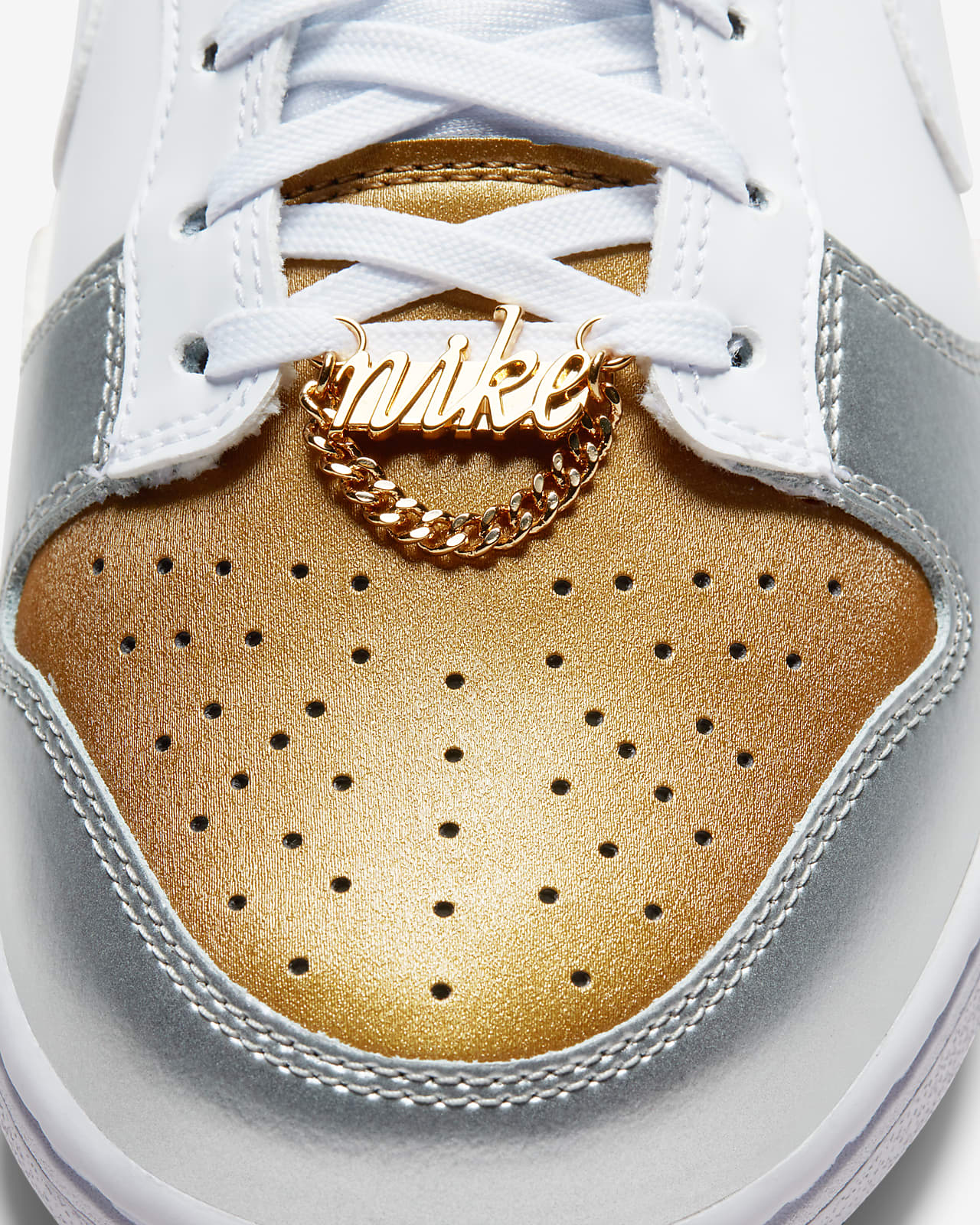 nike dunk low women's shoe