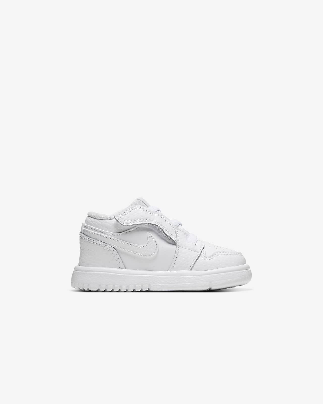 white nike shoes for babies