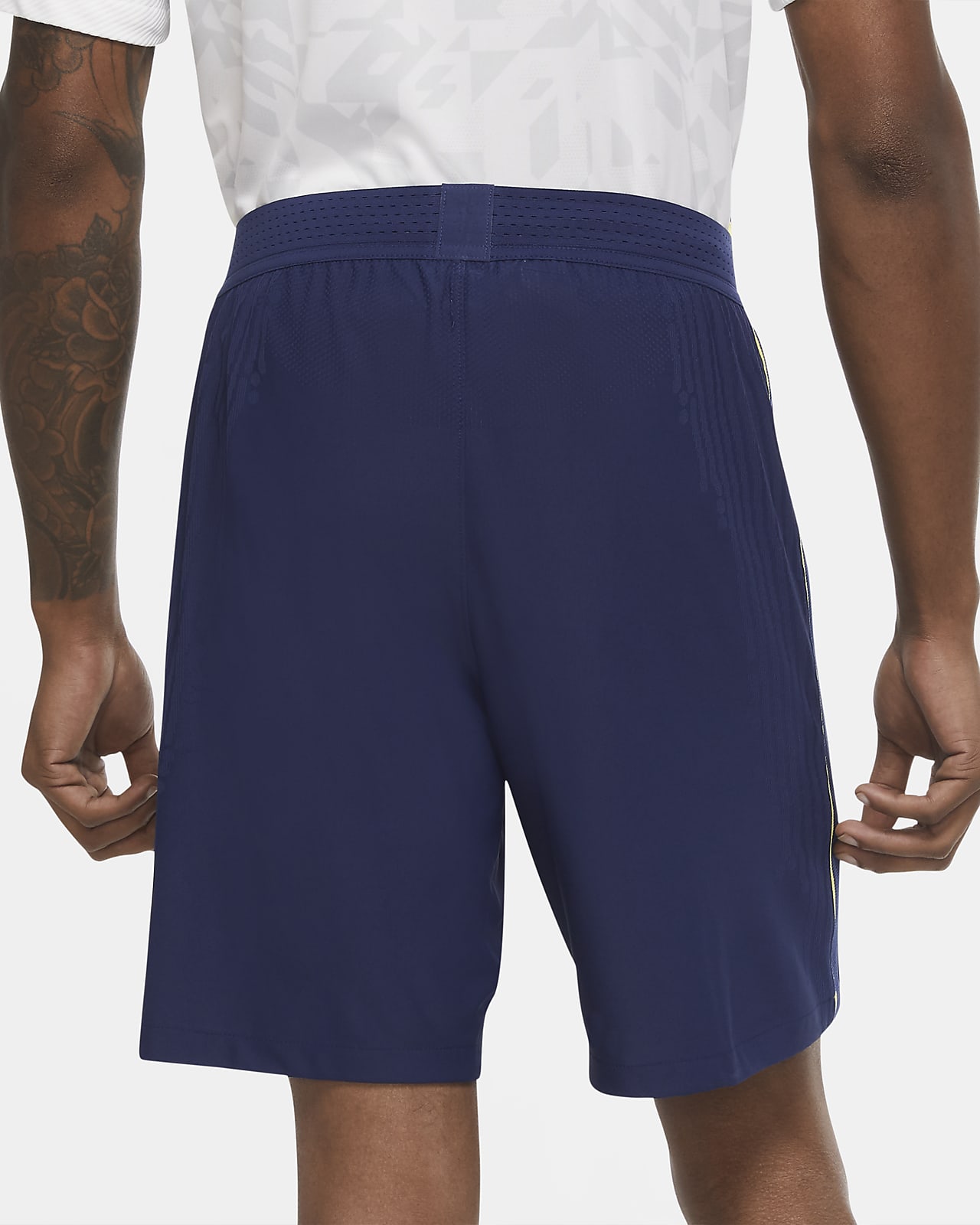 tottenham nike shorts