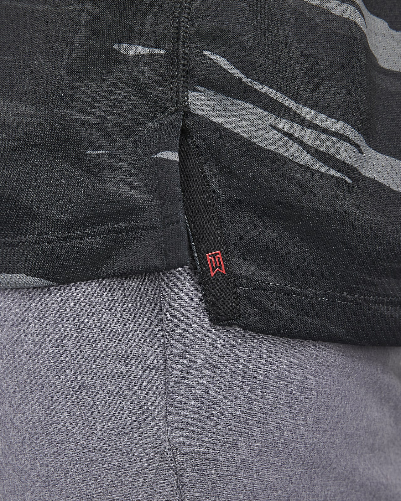 nike men's tiger woods thin stripe zonal cooling golf polo