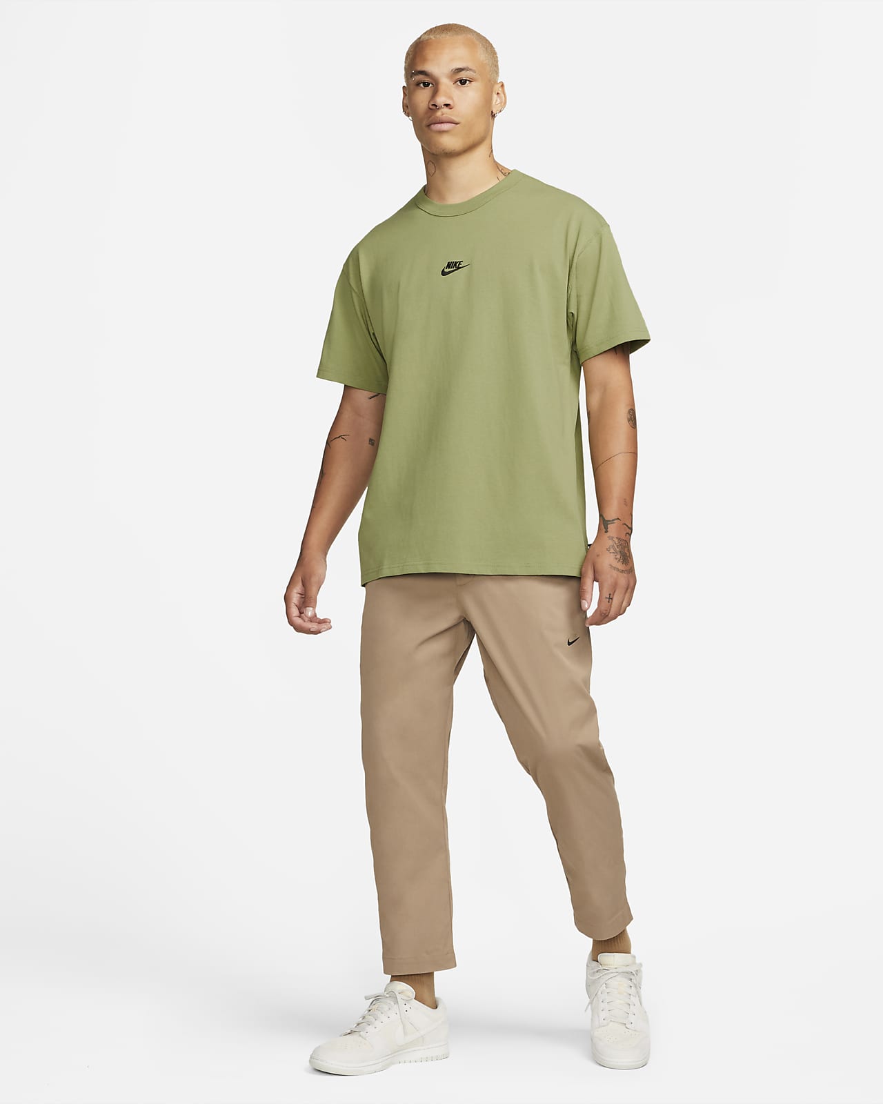 Nike Sportswear Premium Essentials Men's T-Shirt. Nike PT