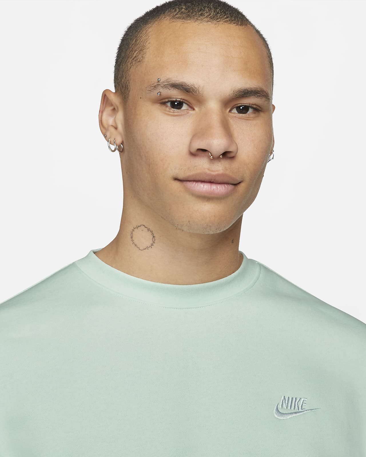 Nike Sportswear Club Fleece Crew. Nike LU