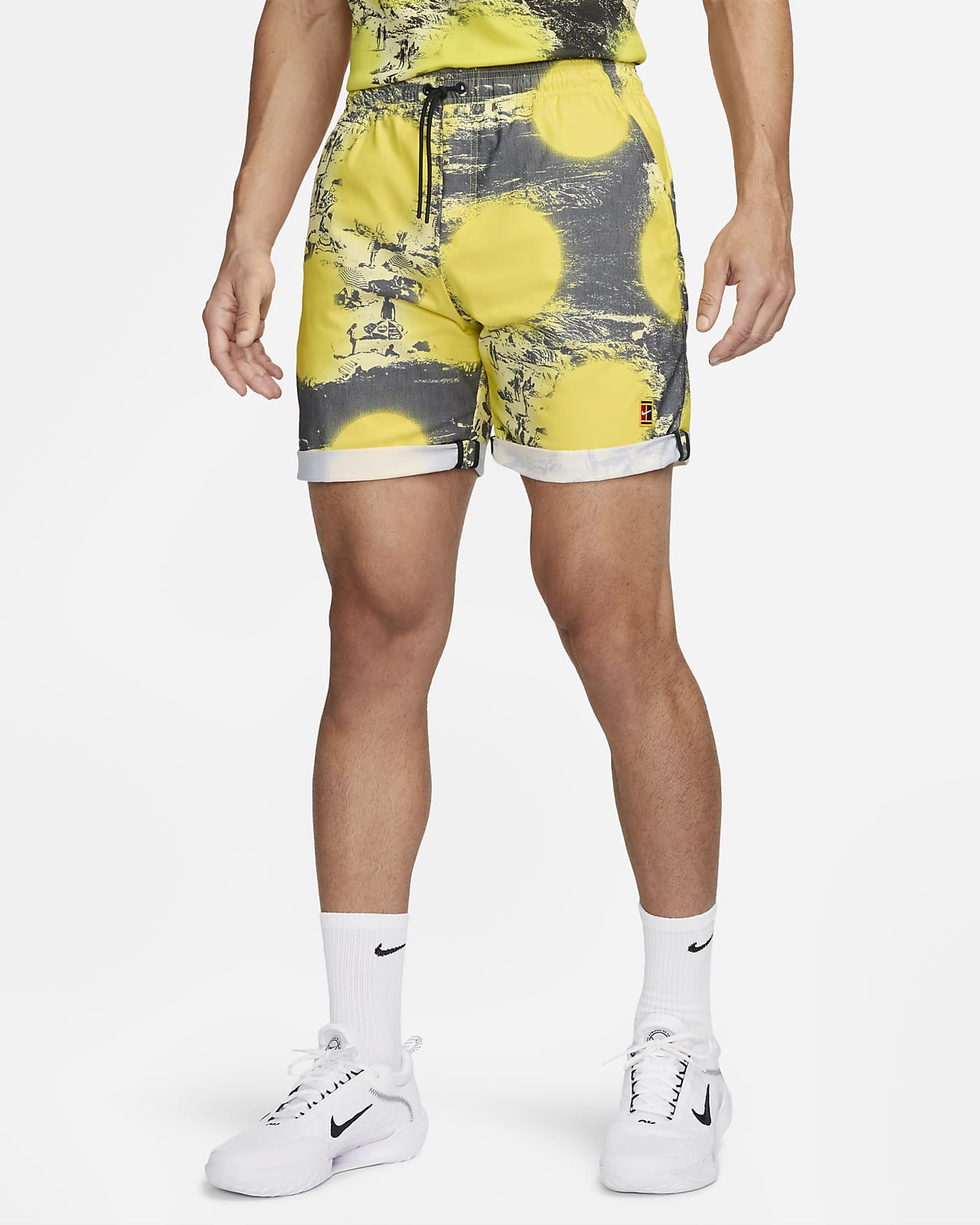 montaje Peregrino Recuerdo Shorts de tenis estampados de 15 cm para hombre Nike Dri-FIT Heritage. Nike .com