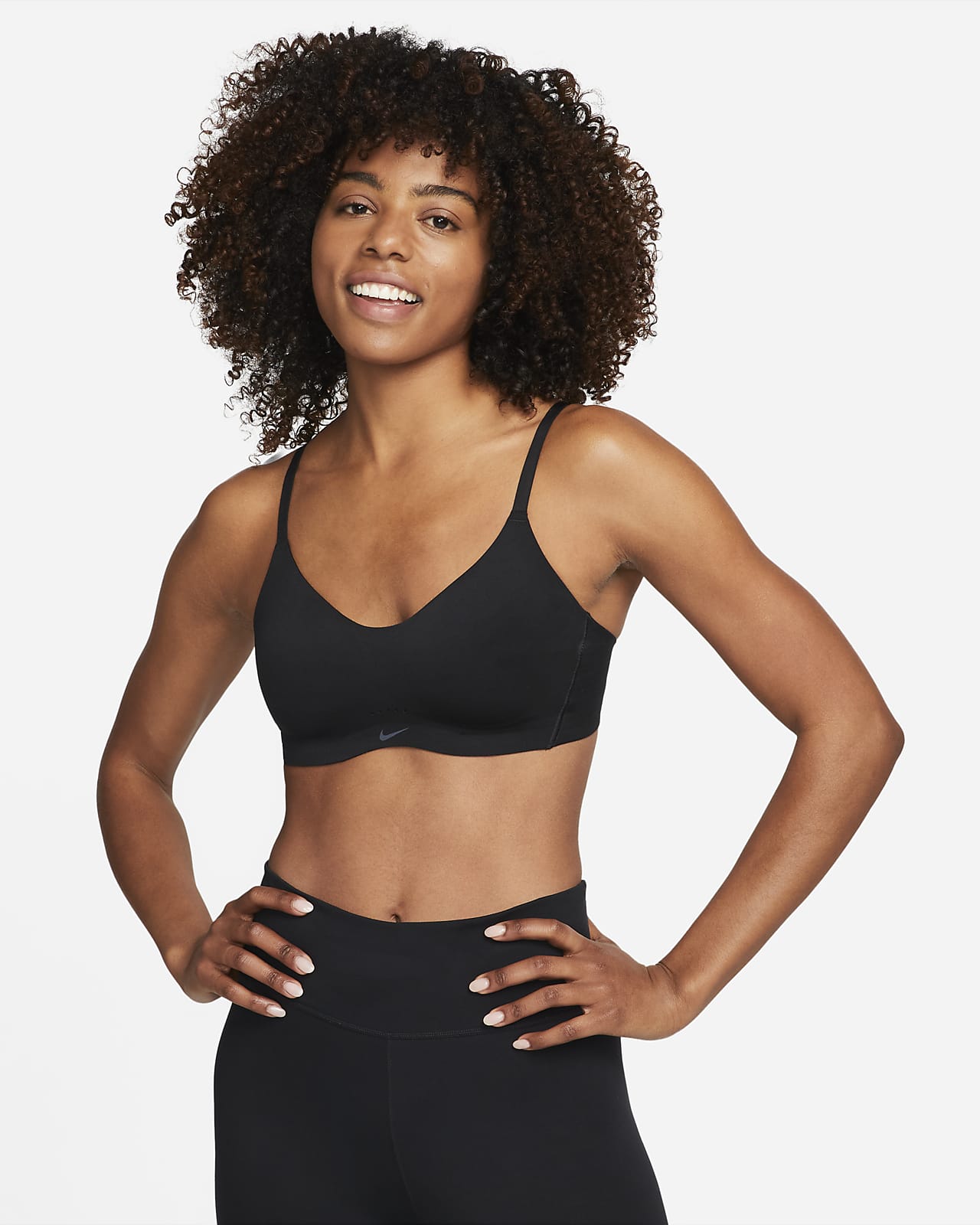 Nike Dri-FIT Alate Minimalist enyhe tartást adó, párnázott női sportmelltartó