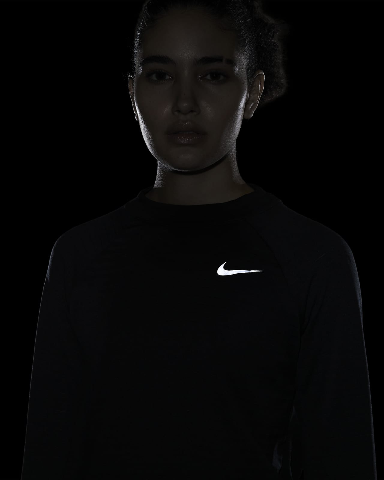 Nike Therma-FIT Women's Running Crew. Nike DK