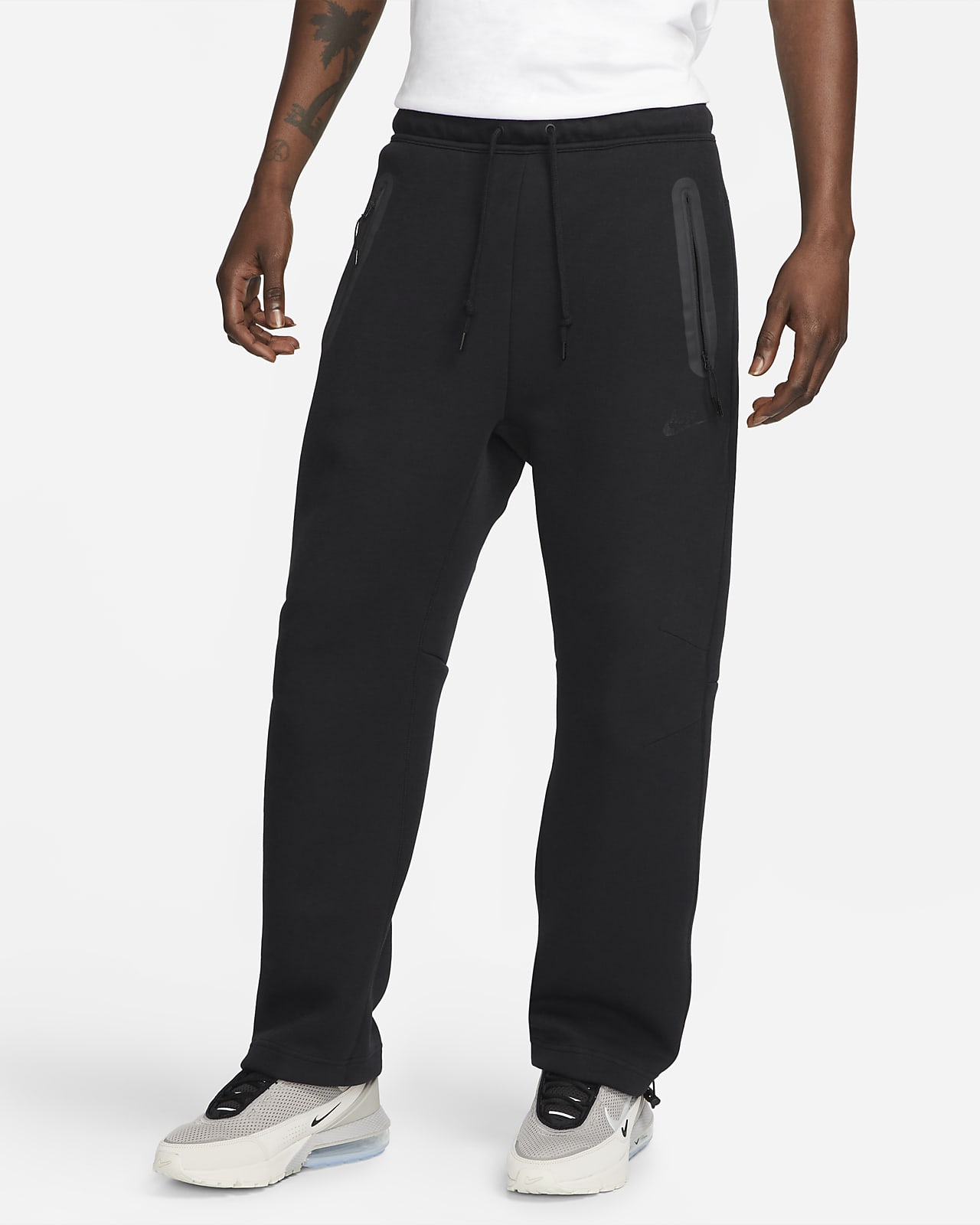 Ανδρικό παντελόνι φόρμας με ανοιχτό τελείωμα Nike Sportswear Tech Fleece