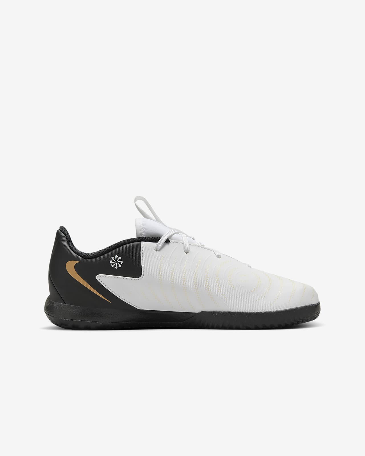 Nike football store studs below 2