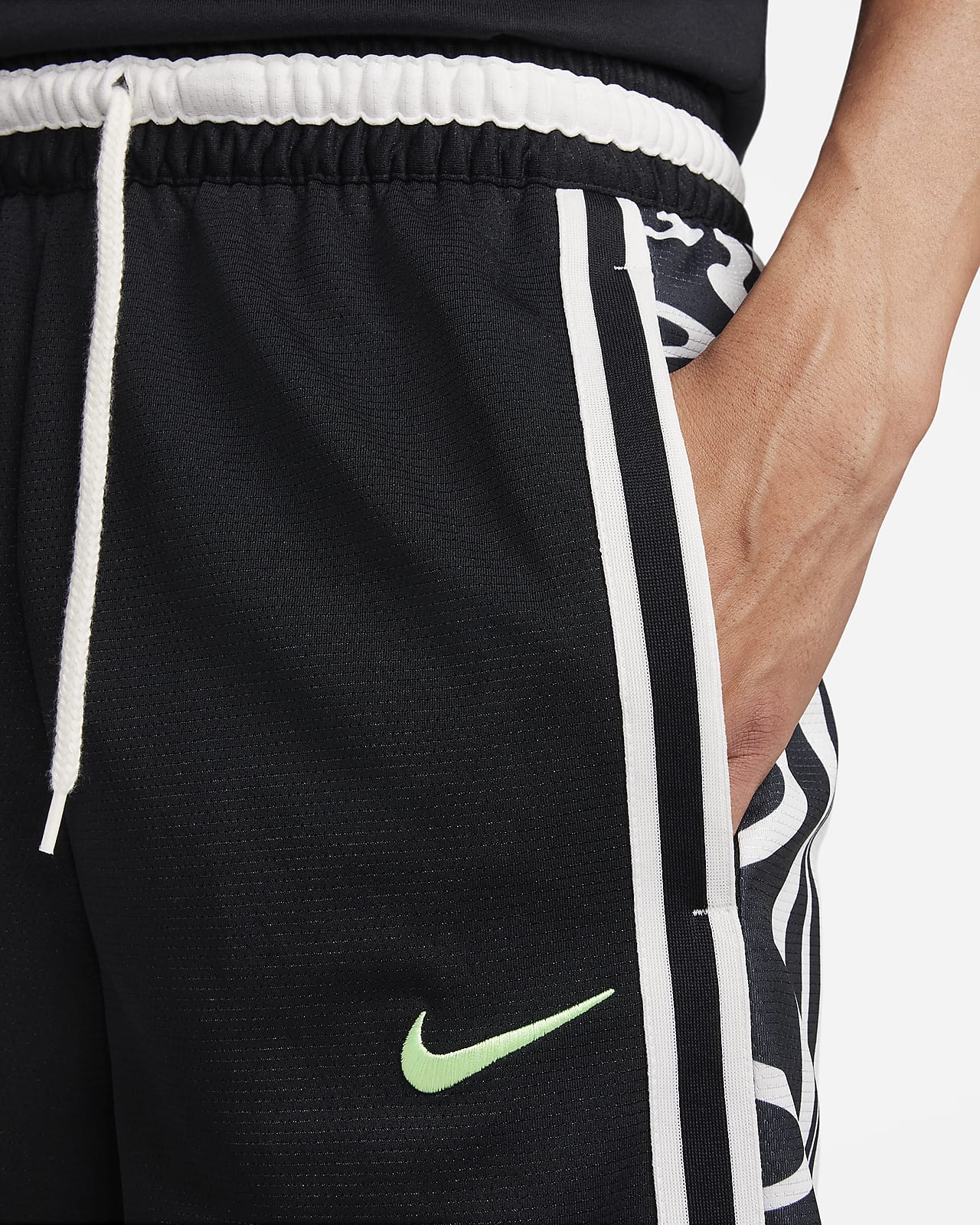 Nike DNA Men's Dri-FIT 8 Basketball Shorts.