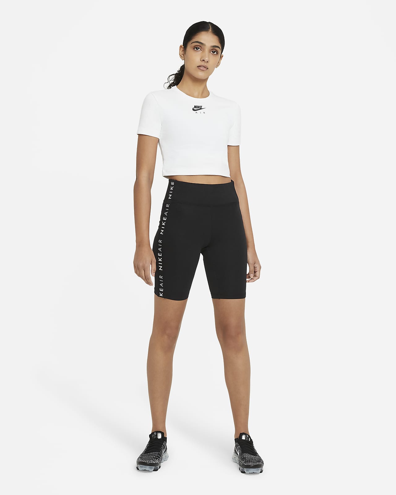 nike crop top and shorts