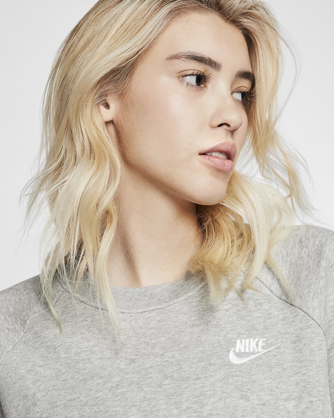 Nike Sportswear Essential fleecegenser til dame. Nike NO Nike Sportswear Essential fleecegenser til dame. Nike NO