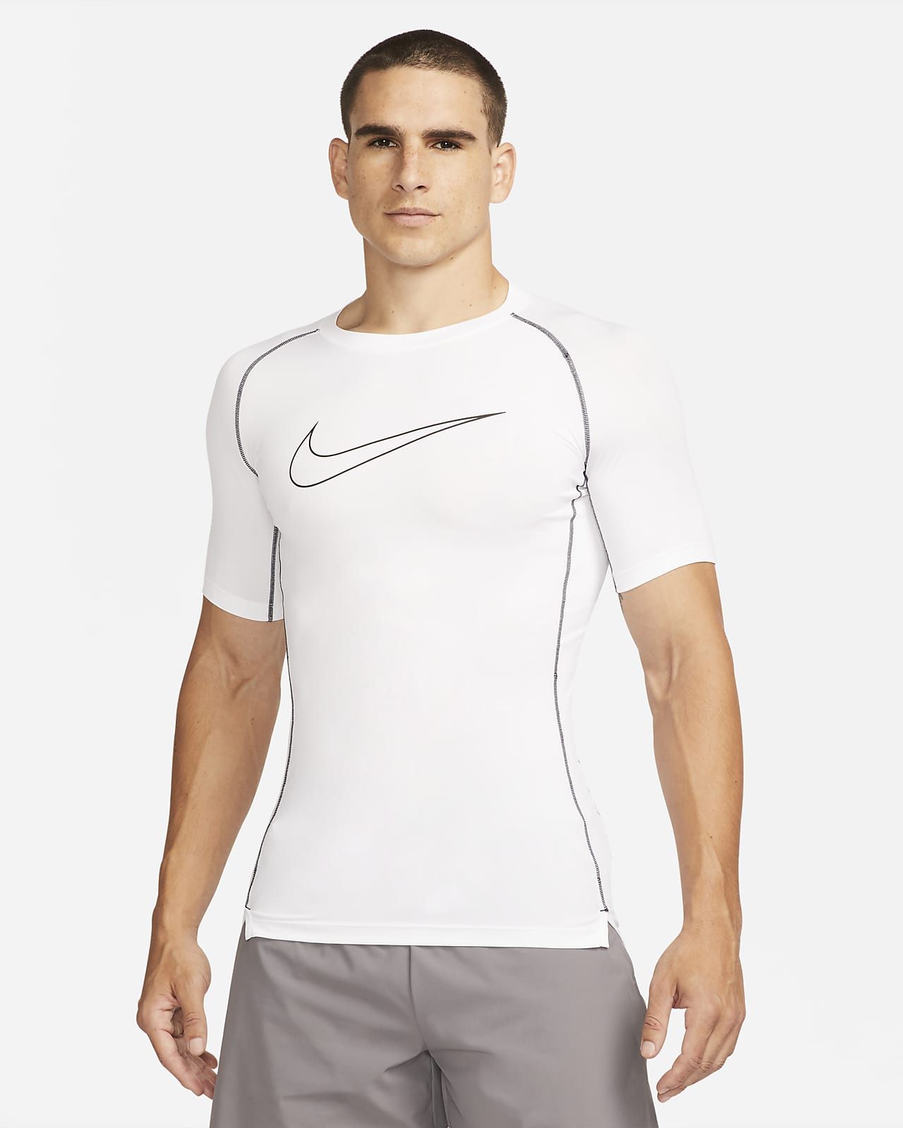 Nike Pro Dri-FIT Kurzarm-Oberteil mit enger Passform für Herren