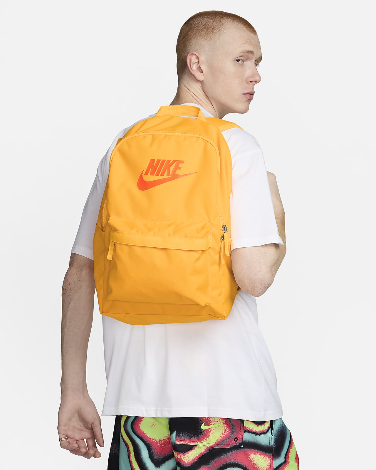 Nike Heritage 背包 (25 公升)