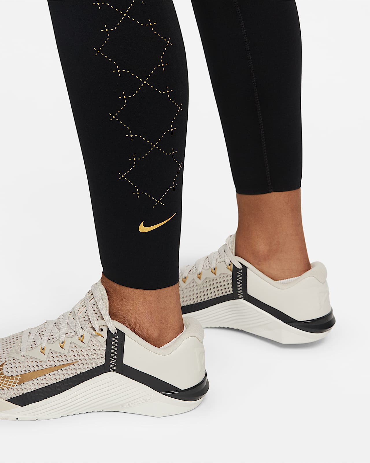 Nike One Luxe 7/8Tights mit mittelhohem Bund und Print für Damen. Nike BE