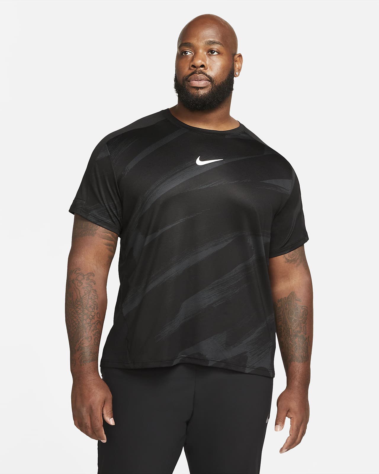 Playera de entrenamiento de manga corta para hombre Nike Dri-FIT Sport  Clash. Nike.com
