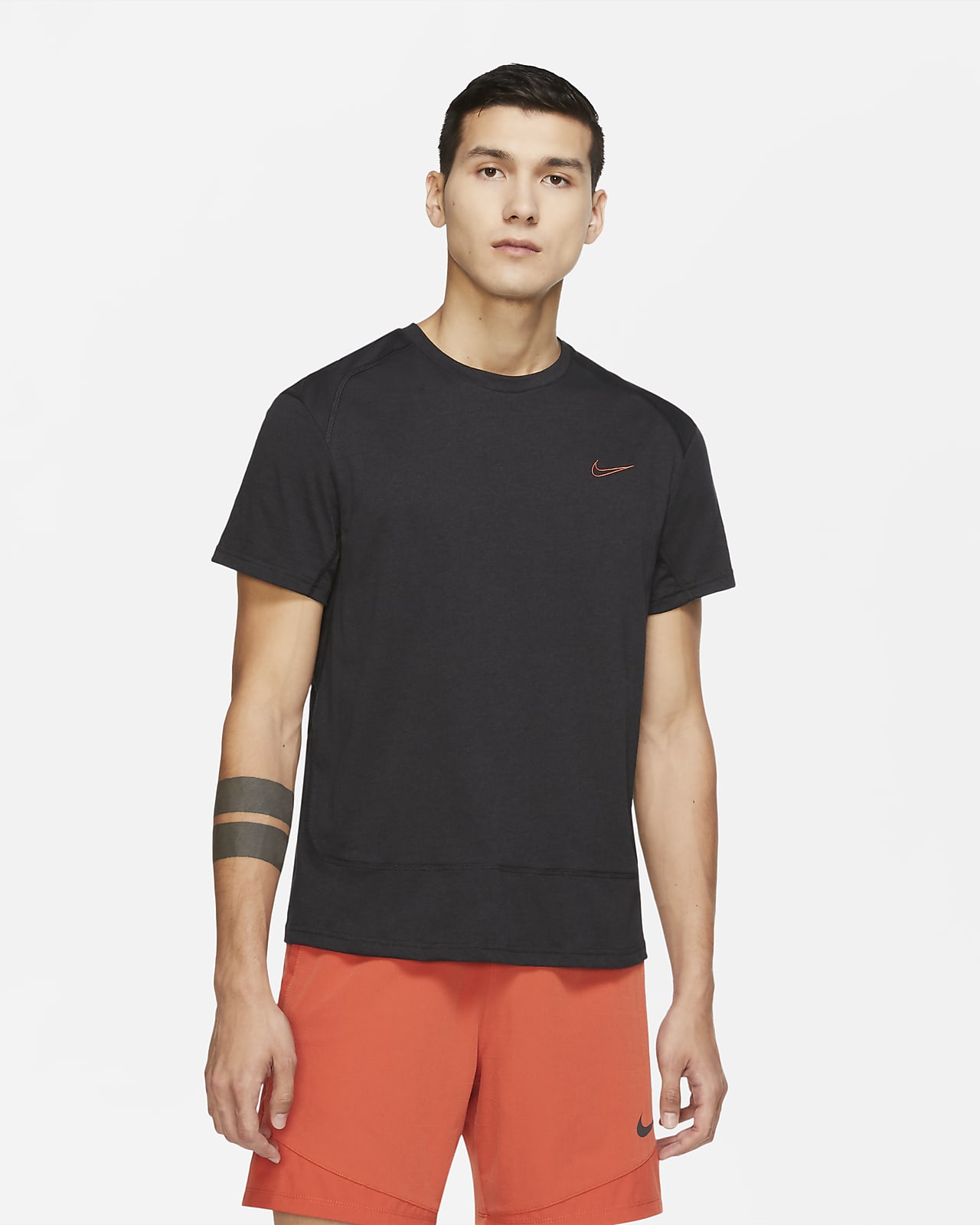 nike training top mens