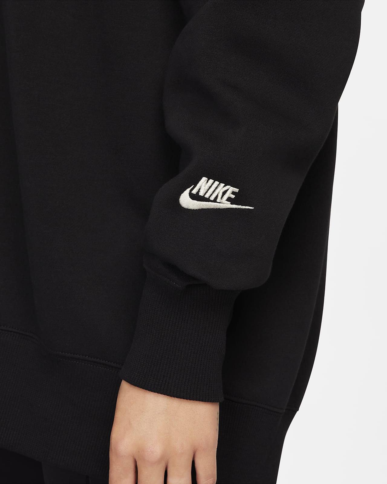 Nike Sportswear Club Fleece Women's Oversized Mock-Neck Sweatshirt. Nike.com