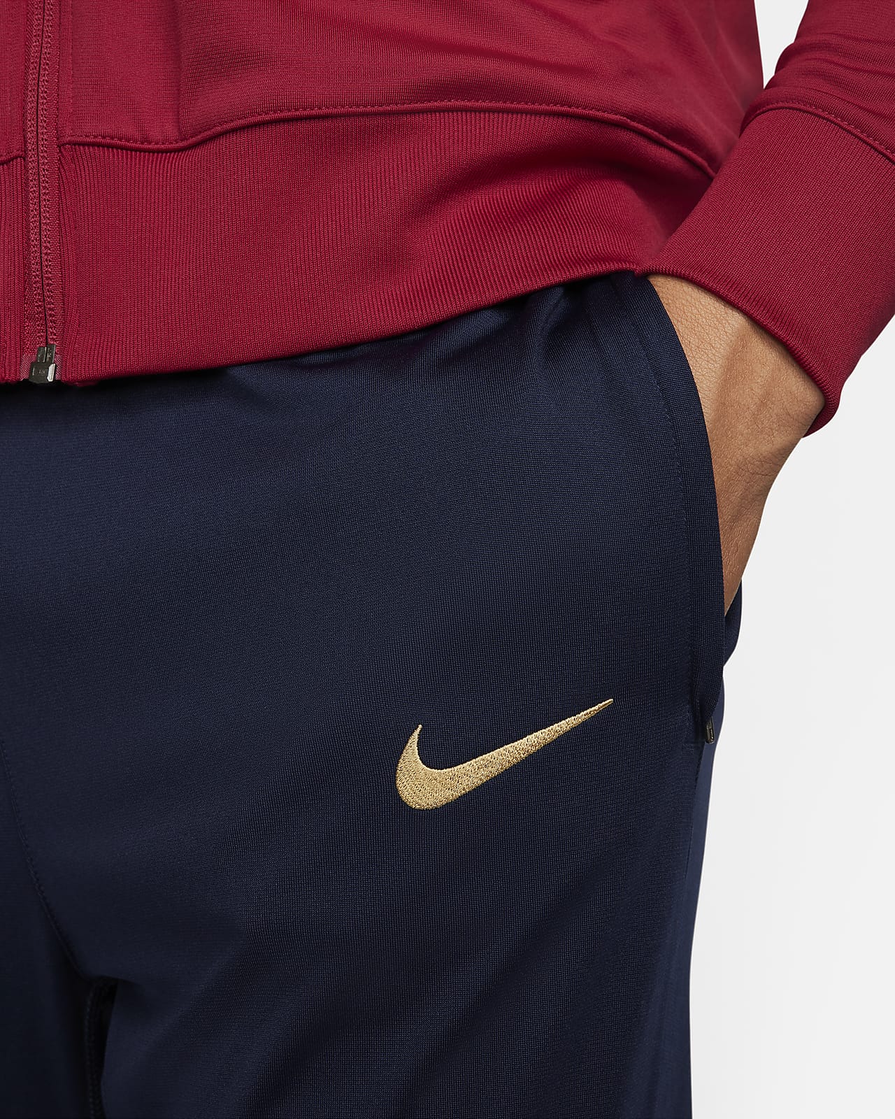 Nike slim clearance fit tracksuit mens