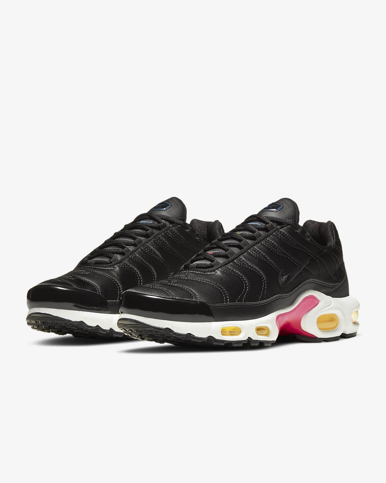 nike air max plus womens black and red