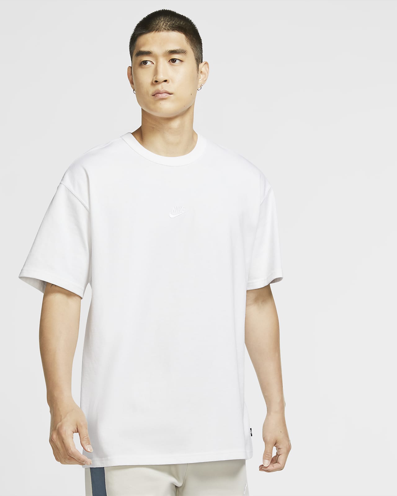 nike essential t shirt