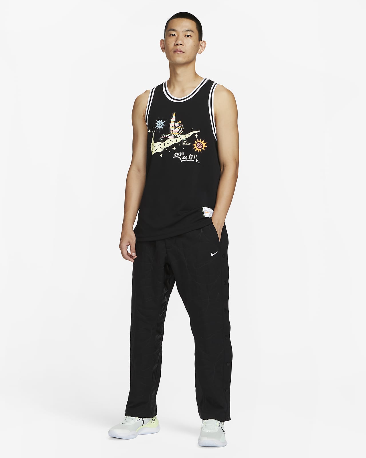 Nike DNA Men's Tearaway Basketball Pants.