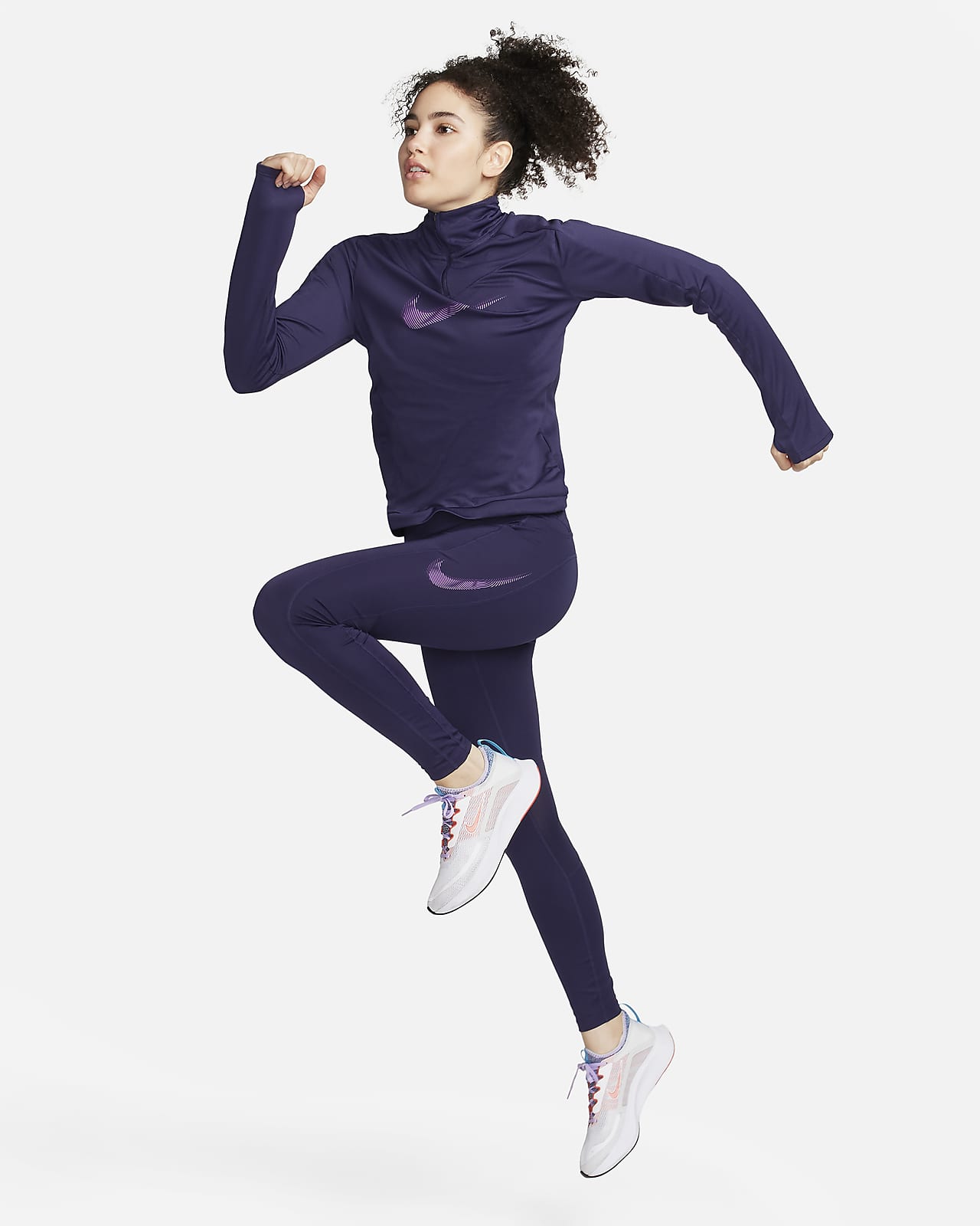 Nike training swoosh sale