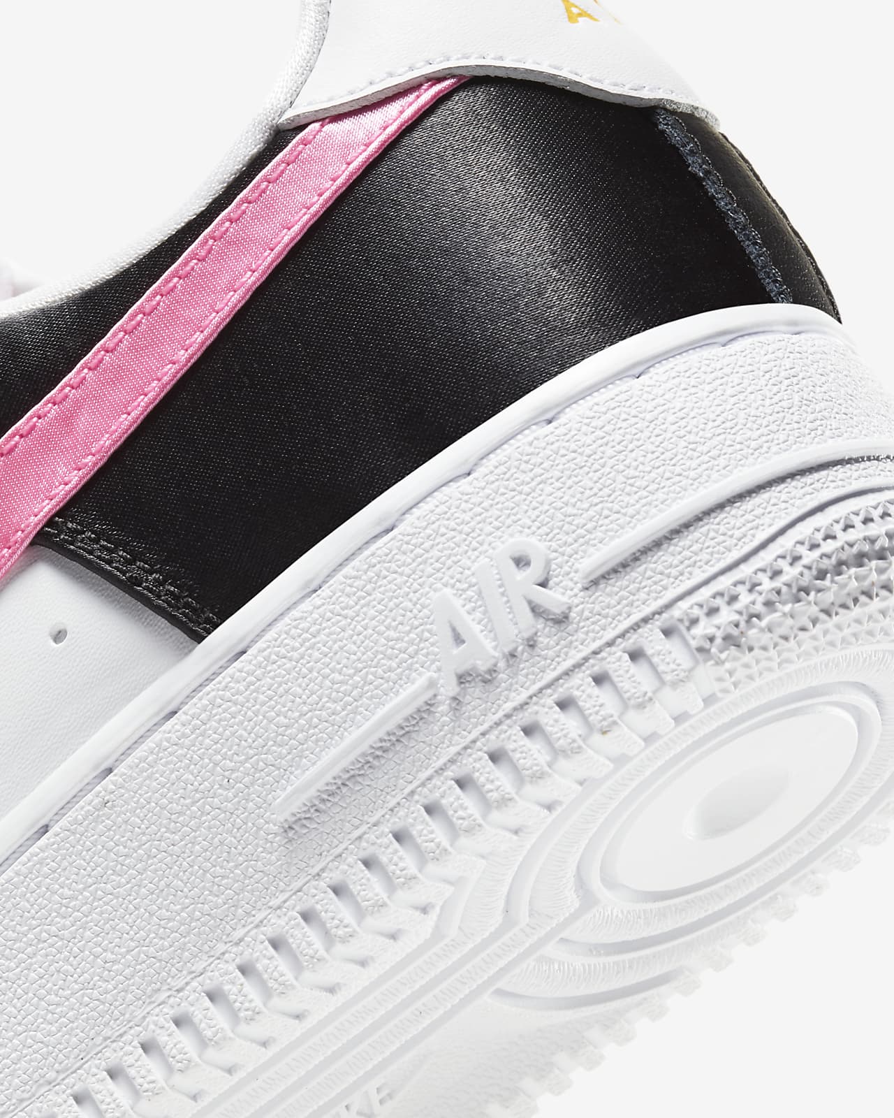 Nike Air Force 1 '07 damesko. Nike NO Nike Air Force 1 '07 damesko. Nike NO
