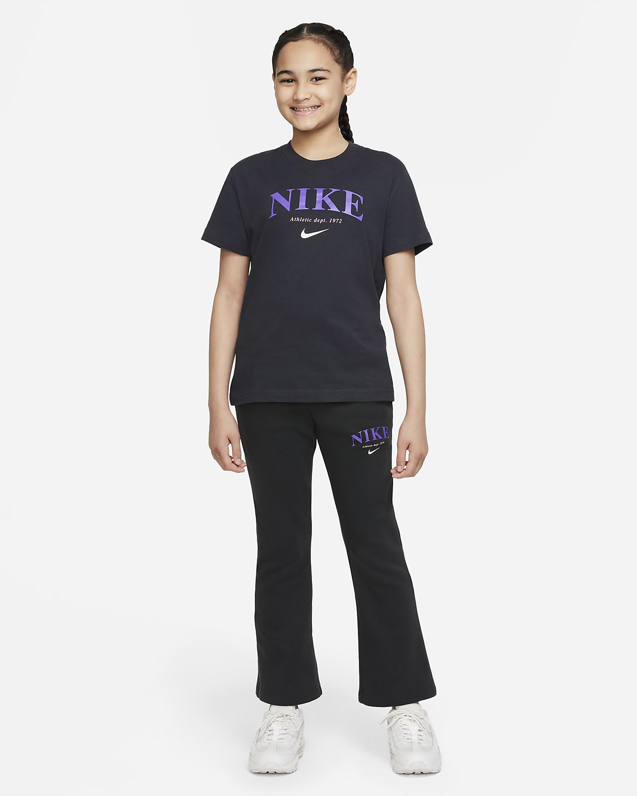 Nike Sportswear Trend Big Kids' (Girls') T-Shirt. Nike.com