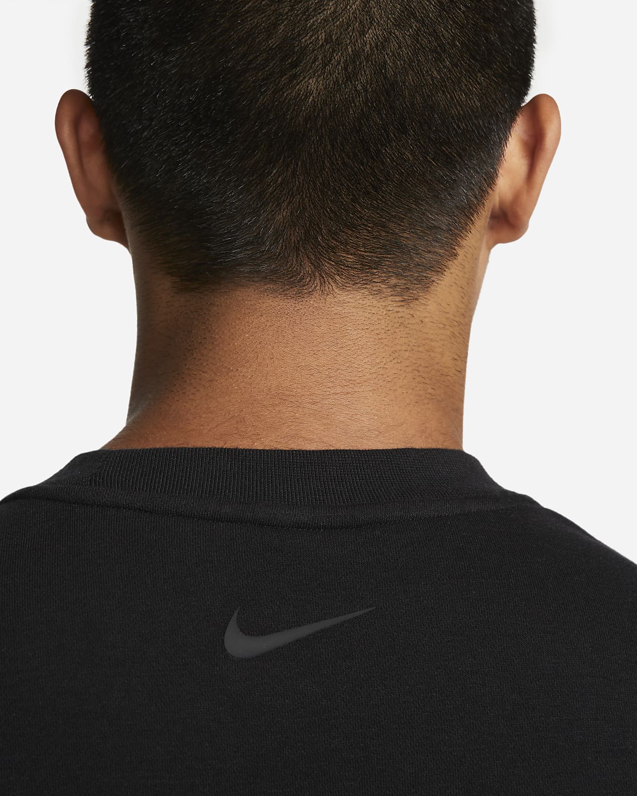 Nike Sportswear Men's Crew-Neck Sweatshirt. Nike JP