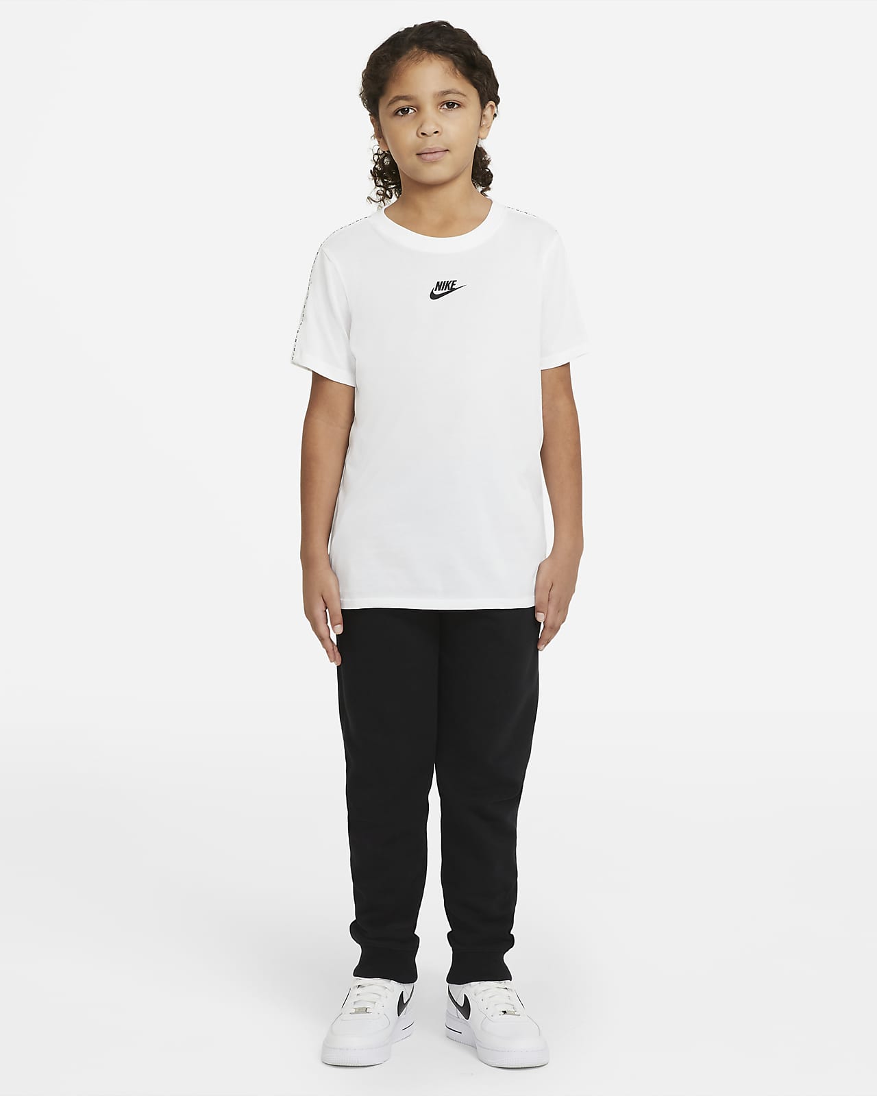 Nike Sportswear Older Kids' (Boys') T-Shirt. Nike AE