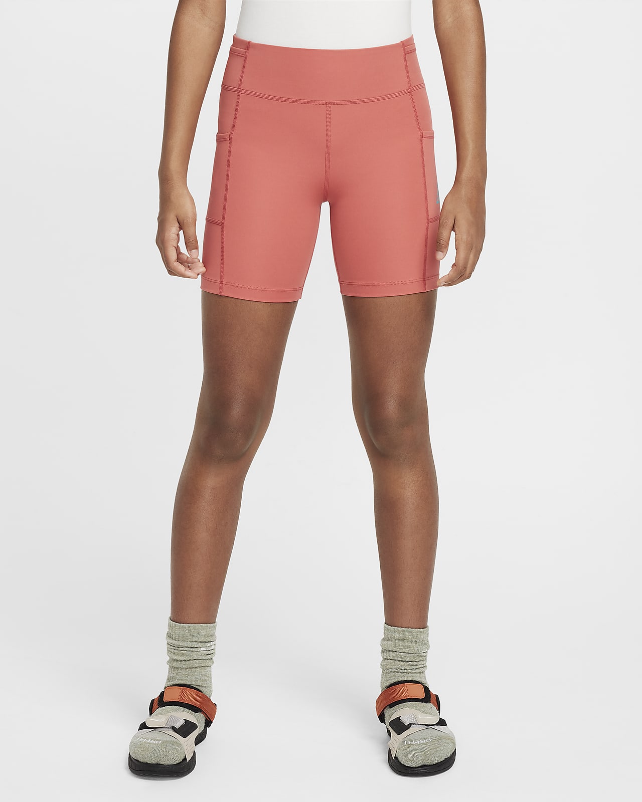 Shorts da ciclista con tasche Nike ACG Repel One – Ragazza