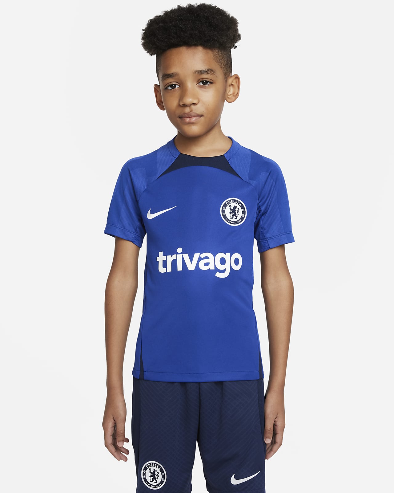 Chelsea FC Strike Nike Dri-FIT Kısa Kollu Genç Çocuk Futbol Üstü